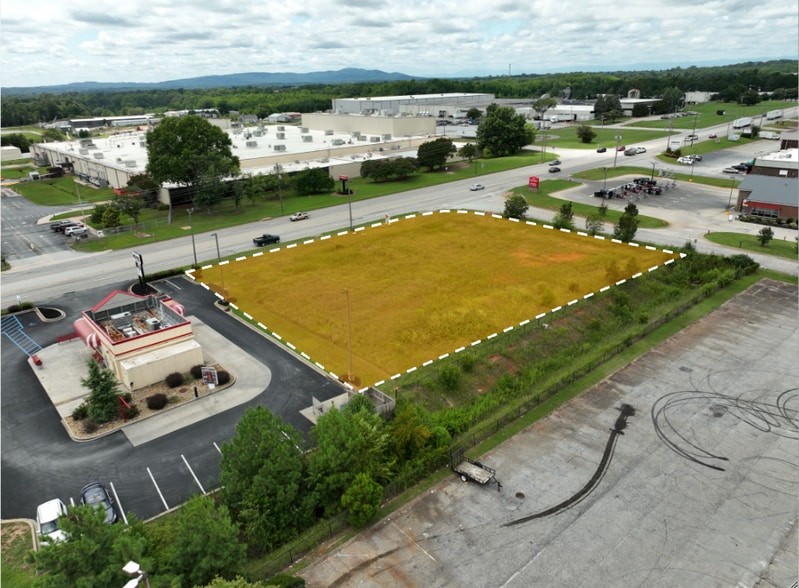 More Photos Of 403 Buncombe rd, Greer Land For Lease