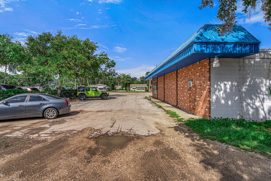 More Photos Of 4651 S Ridgewood Ave, Port Orange Auto Repair For Sale