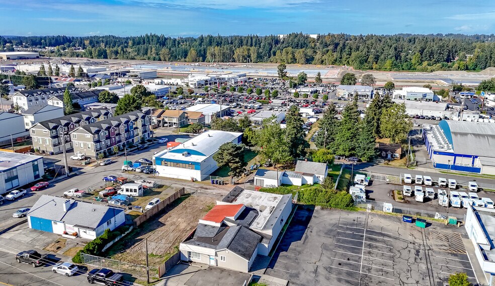 More Photos Of 3838 S Warner St, Tacoma Flex For Lease