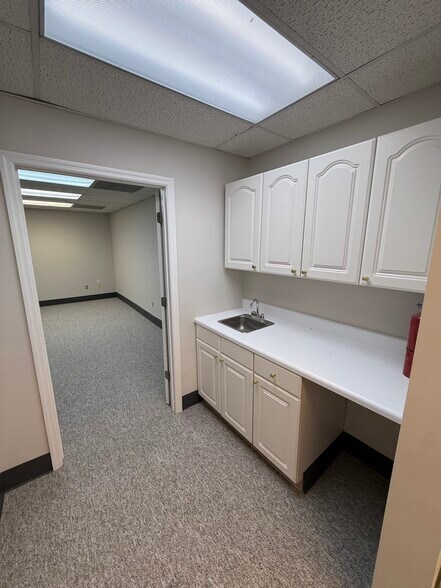 More Photos Of 10841 Kingston Pike, Knoxville Freestanding For Lease