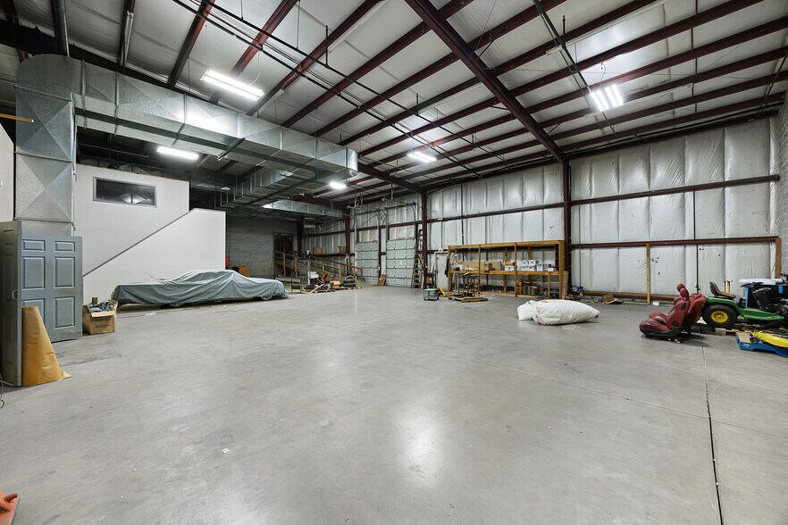 More Photos Of 2058 Hollywood Dr, Jackson Freestanding For Sale