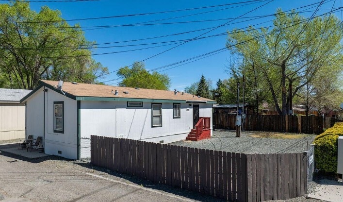More Photos Of 2650 Carmine St, Carson City Multifamily For Sale