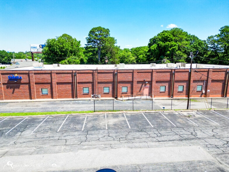 More Photos Of , Jonesboro General Retail For Sale