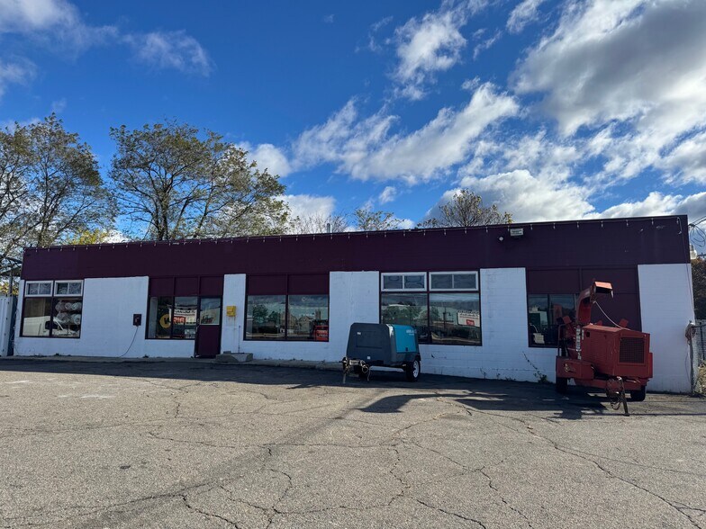 Primary Photo Of 924 Boston Providence Tpke, Norwood General Retail For Sale