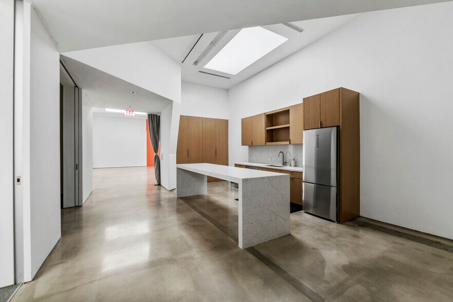 More Photos Of 5801 Washington Blvd, Culver City Office For Lease