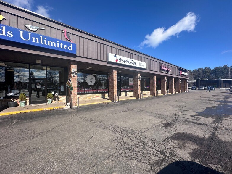 More Photos Of 1209-1219 E Front St, Traverse City Unknown For Lease