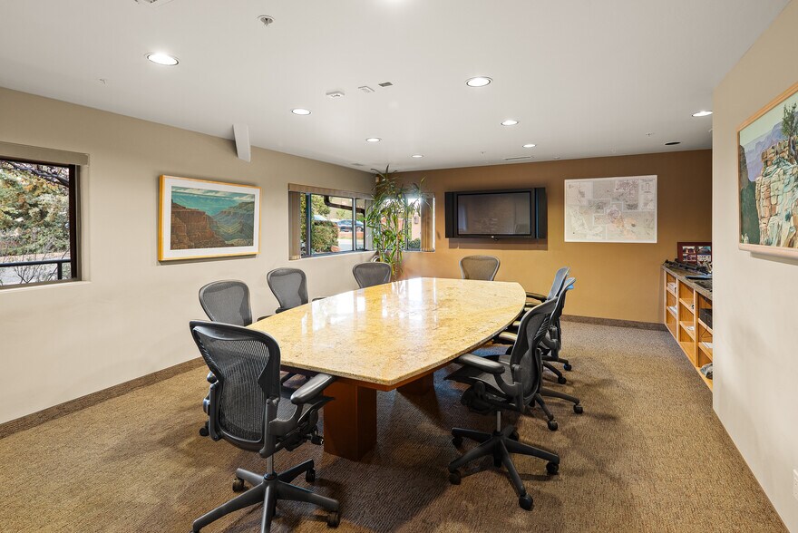 More Photos Of 75 Kallof Pl, Sedona Loft Creative Space For Lease