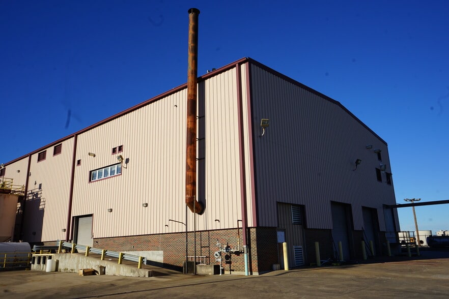 More Photos Of 2030 N Mingo Rd, Tulsa Unknown For Lease
