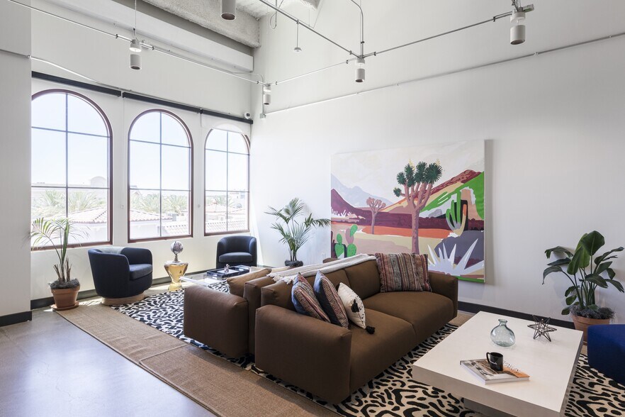 More Photos Of 6543 S Las Vegas Blvd, Las Vegas Office For Lease