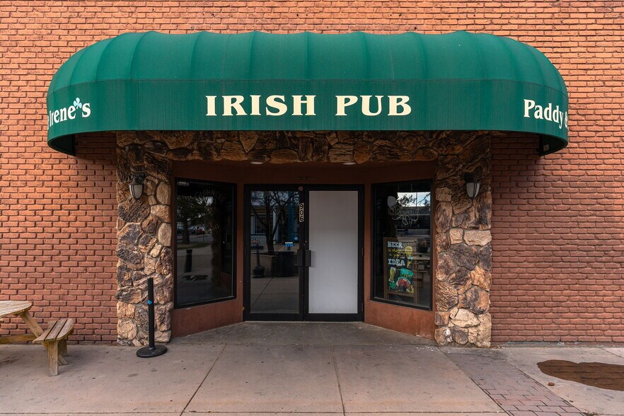 More Photos Of 906 Victorian Ave, Sparks Freestanding For Sale