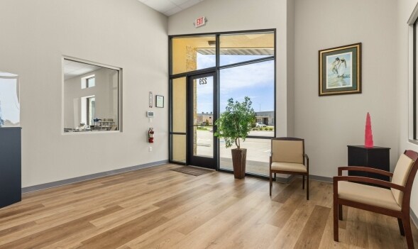 More Photos Of 229 Ibis St, Webster Office For Lease