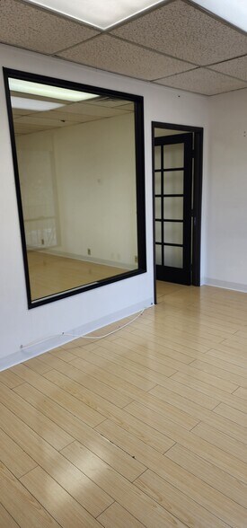 More Photos Of 28025 Dorothy Dr, Agoura Hills Office For Lease