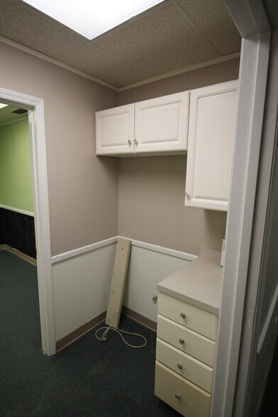 More Photos Of 419 S York St, Gastonia Medical For Sale