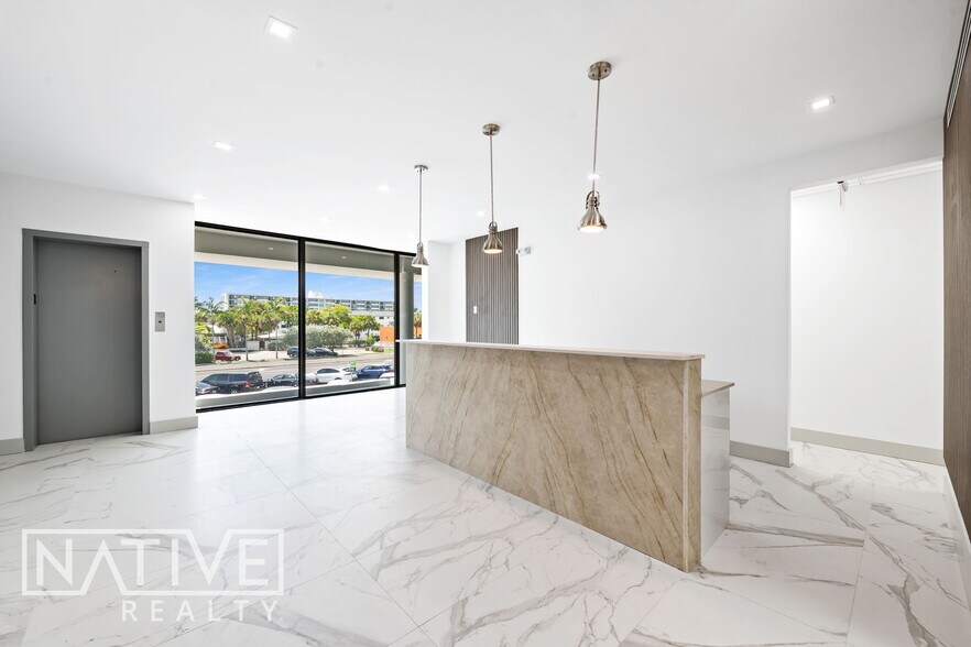 More Photos Of 3067-3071 E Commercial Blvd, Fort Lauderdale Medical For Lease