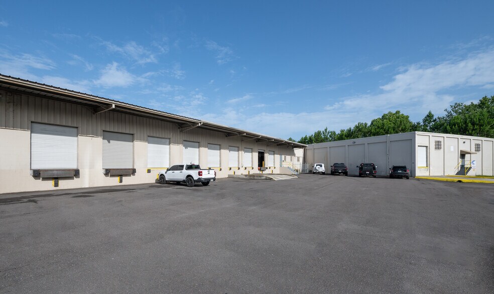 Primary Photo Of 3028 Mercury Rd, Jacksonville Warehouse For Lease