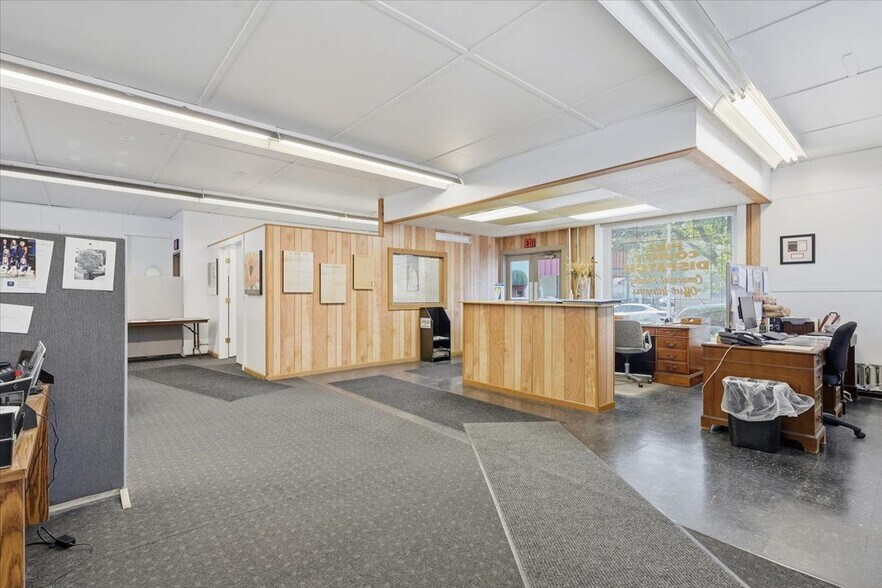More Photos Of 105 W Catherine St, Milford Office For Sale