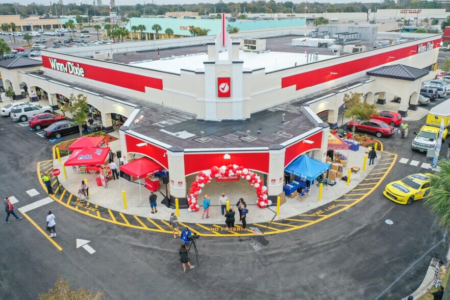 More Photos Of 5320 Norwood Ave, Jacksonville Unknown For Lease