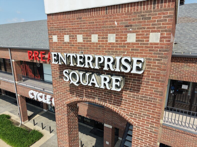 More Photos Of 2301 N Central Expy, Plano Unknown For Lease