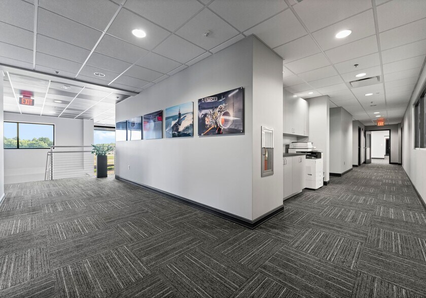 More Photos Of 258 Aviation Dr, Statesville Warehouse For Sale
