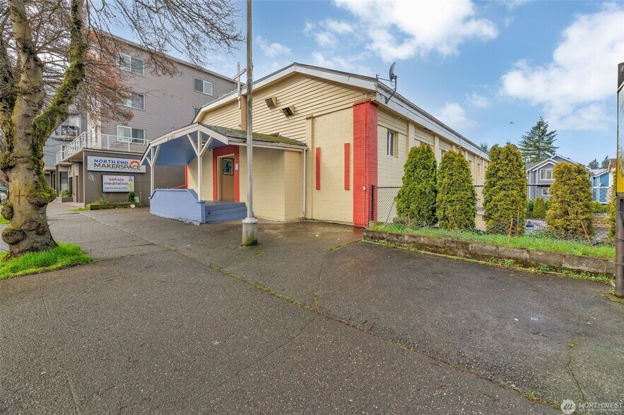 More Photos Of 12327 15th Ave NE, Seattle Religious Facility For Sale