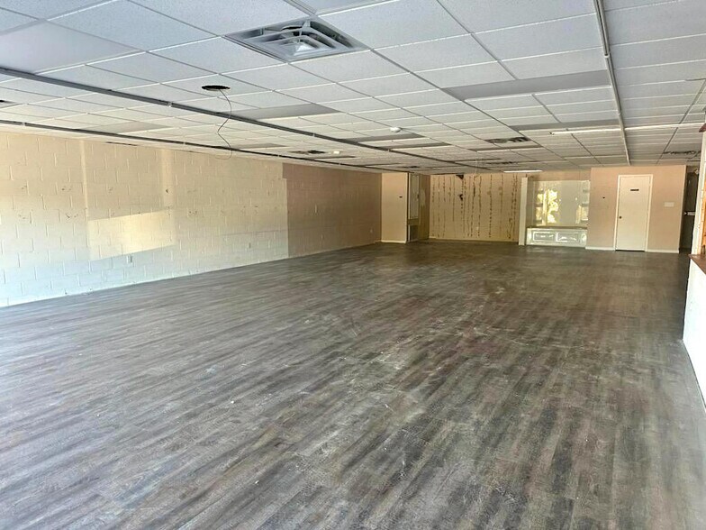 More Photos Of 9539 US Highway 98 W, Destin Freestanding For Sale