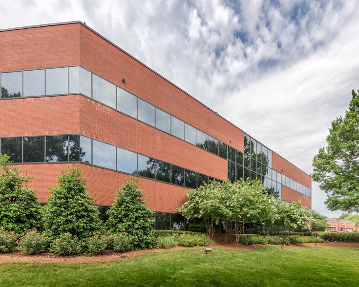 More Photos Of 6131 Falls of Neuse Rd, Raleigh Office For Lease