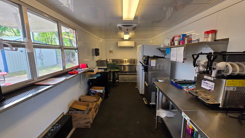 More Photos Of 108 Scenic 7 N Hwy, Ola Restaurant For Sale