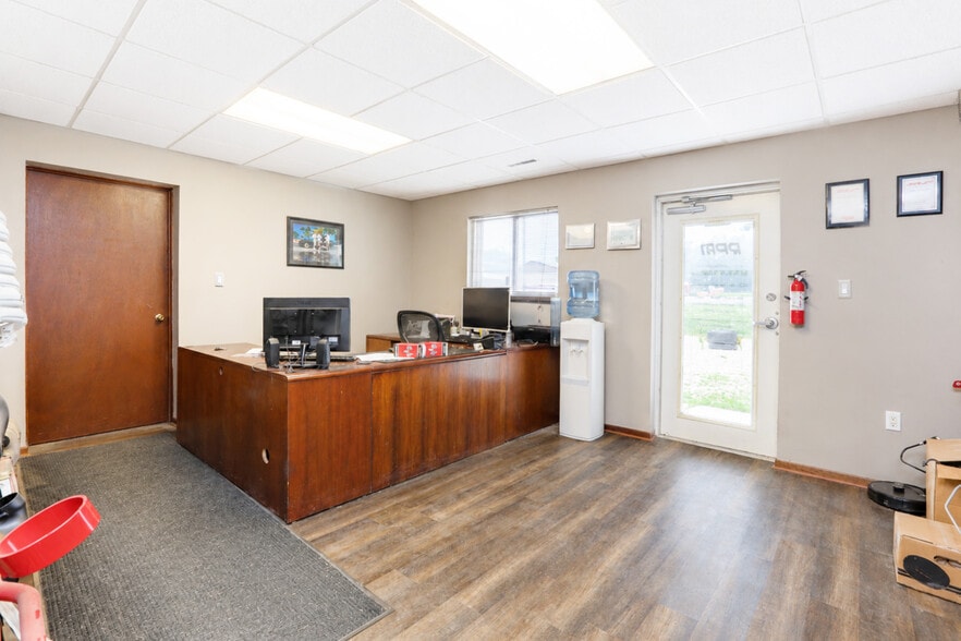 More Photos Of 235 Garfield St, Carlisle Warehouse For Sale