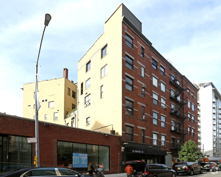 More Photos Of 344 W 13th St, New York Apartments For Lease
