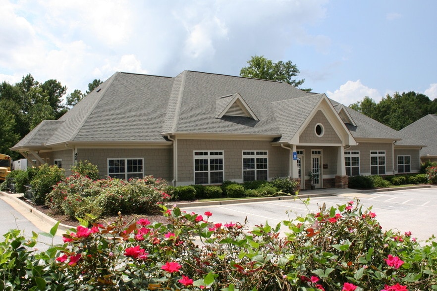 More Photos Of 4910 Old Jonesboro Rd, Union City Office For Lease