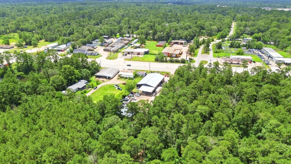 More Photos Of 12827 Highway 105 E, Conroe Industrial For Lease