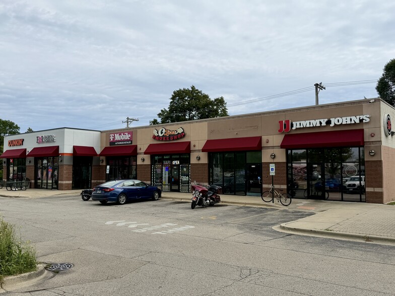 Primary Photo Of 2101-2109 Sheridan Rd, Zion Unknown For Lease