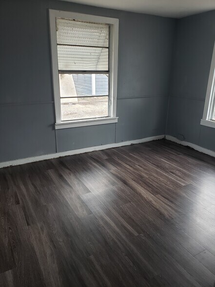 More Photos Of 312 N Creek St, Holdenville Apartments For Sale