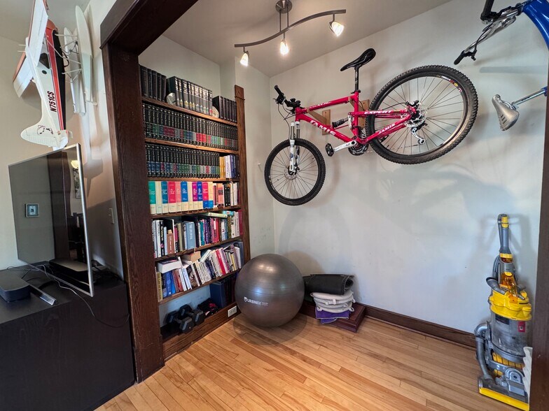 More Photos Of 2409 S Lyndale Ave, Minneapolis Multifamily For Sale