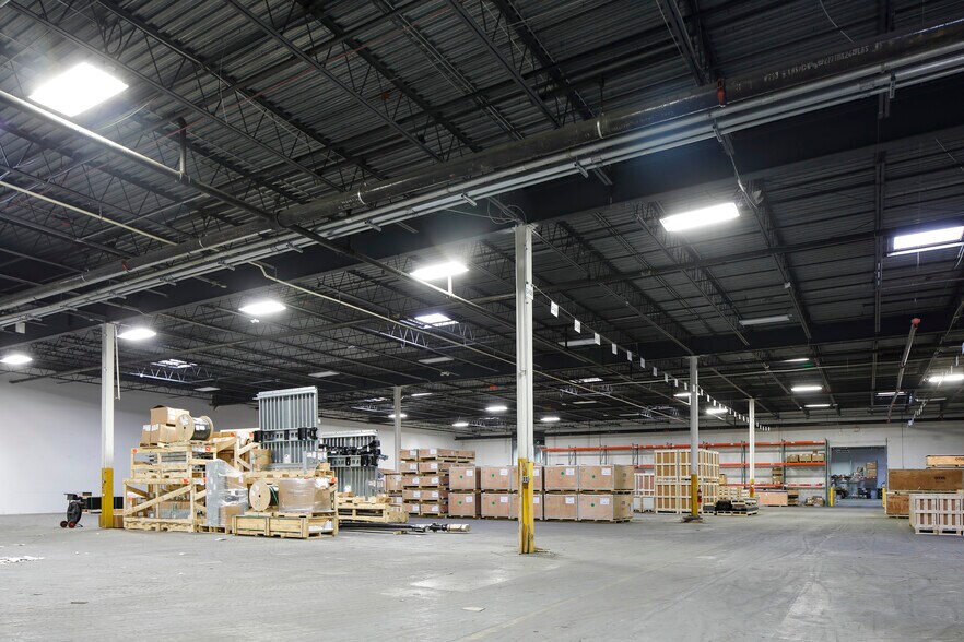 More Photos Of 240-260 W Nyack Rd, West Nyack Warehouse For Lease