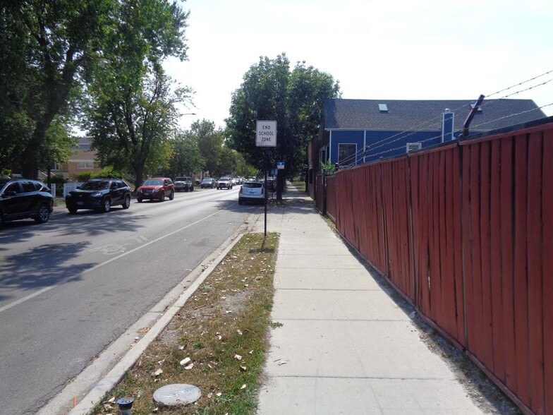 More Photos Of 2958 Narragansett ave, Chicago Industrial For Sale