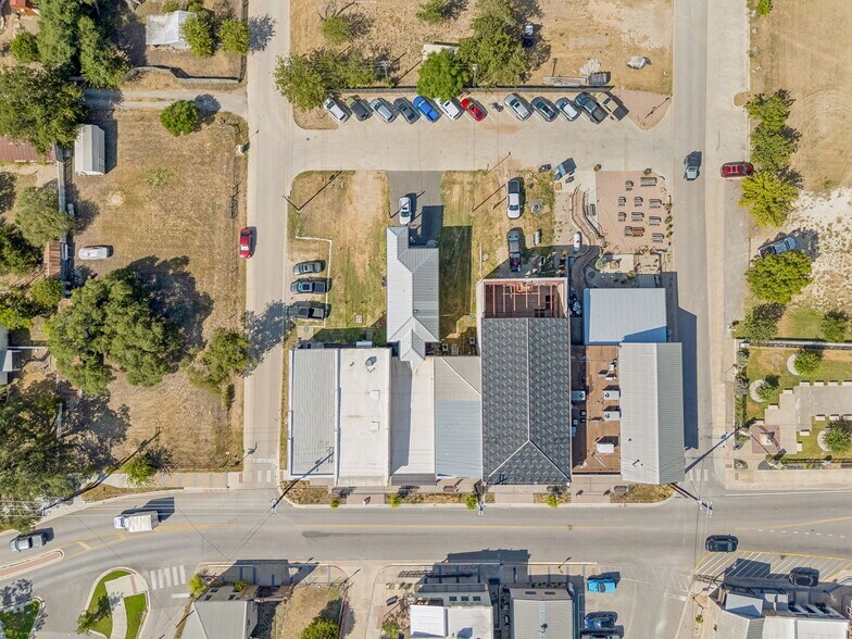 More Photos Of 923 Main St, Liberty Hill Convenience Store For Sale