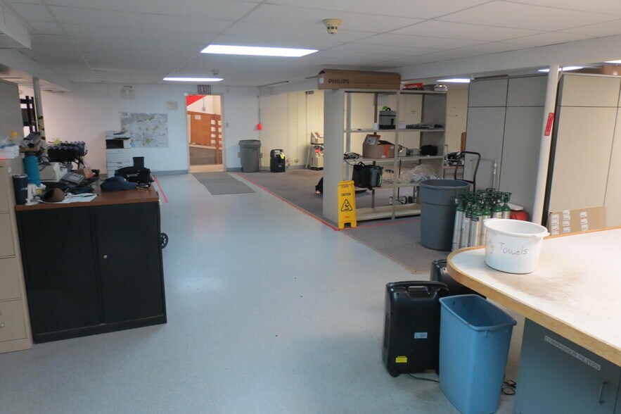 More Photos Of 1176 Enterprise Ct, East Petersburg Industrial For Lease