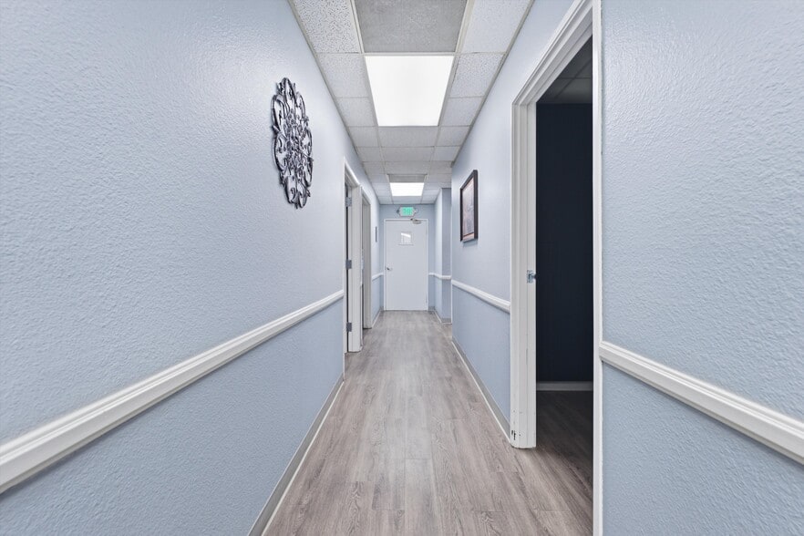 More Photos Of 44725 10th St W, Lancaster Medical For Sale