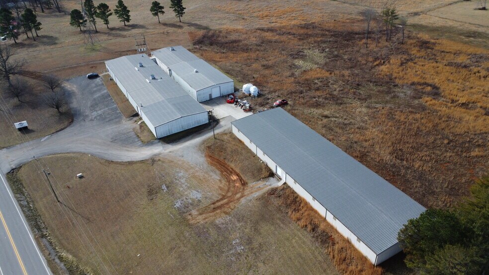More Photos Of 10261 Smithville Hwy, McMinnville Warehouse For Sale