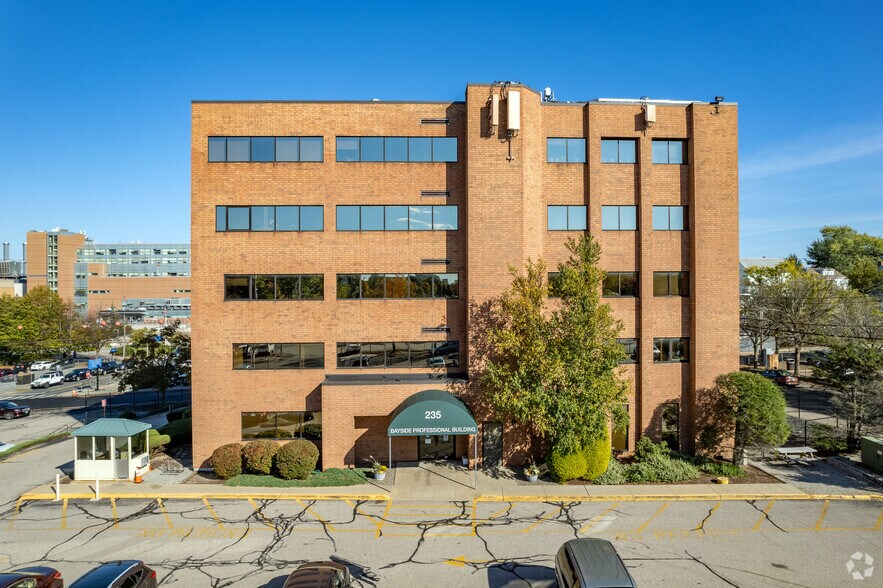 More Photos Of 235 Plain St, Providence Medical For Lease