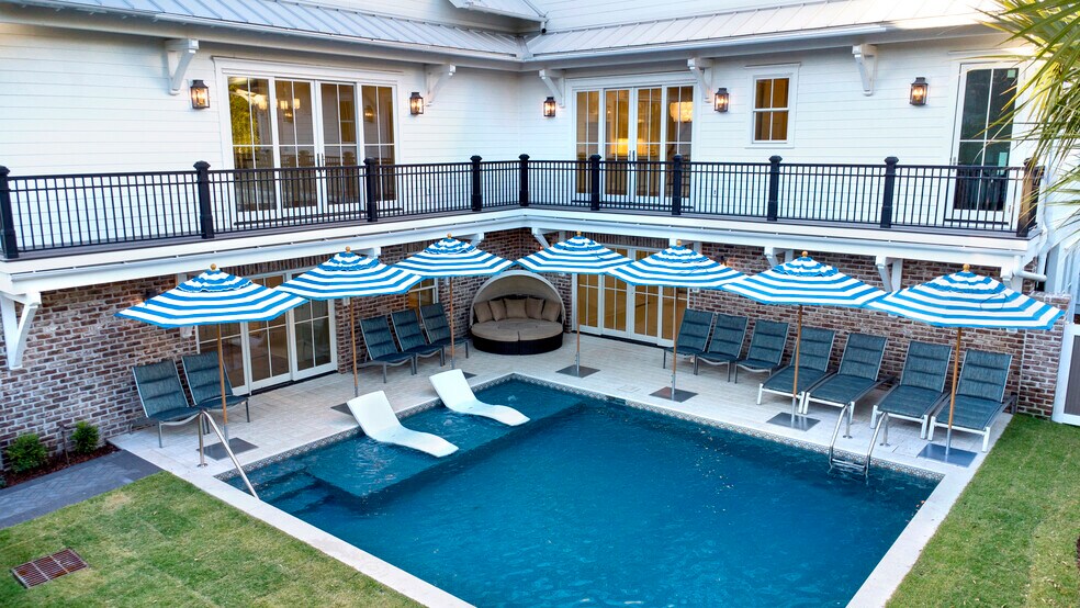 More Photos Of 104 17th st, Tybee Island Apartments For Sale