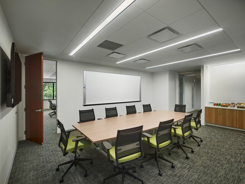 More Photos Of 1000 Westlakes Dr, Berwyn Unknown For Lease