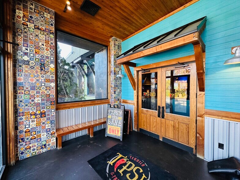 More Photos Of 102 Southern Center Way, Easley Restaurant For Sale