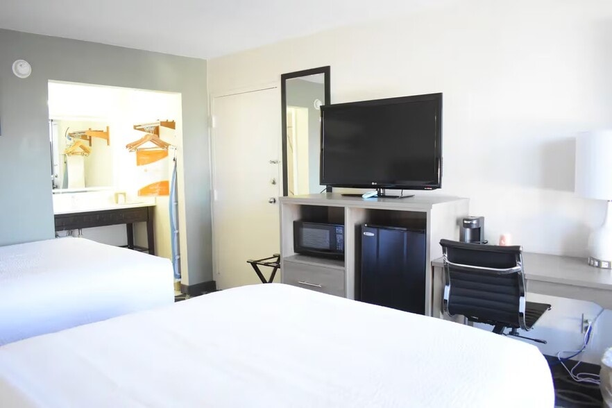 More Photos Of 3031 Paxville Hwy, Manning Hotel For Sale
