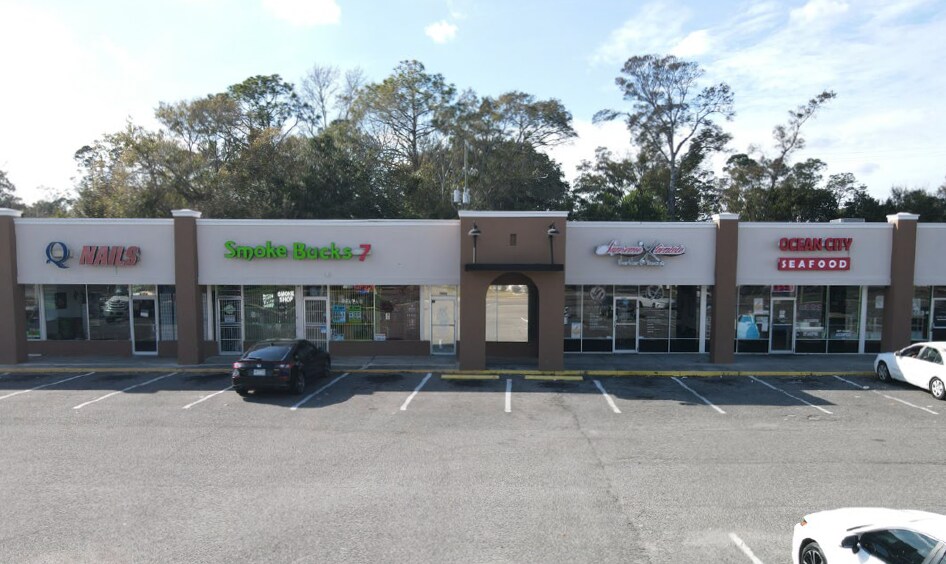 More Photos Of 5432 Blanding Blvd, Jacksonville Unknown For Lease
