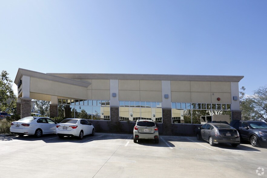 More Photos Of 27875 Smyth Dr, Santa Clarita Medical For Lease