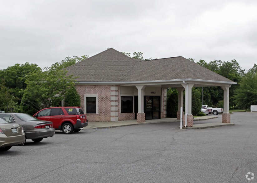 More Photos Of 6953 Oak Forest Dr, Olive Branch Medical For Sale