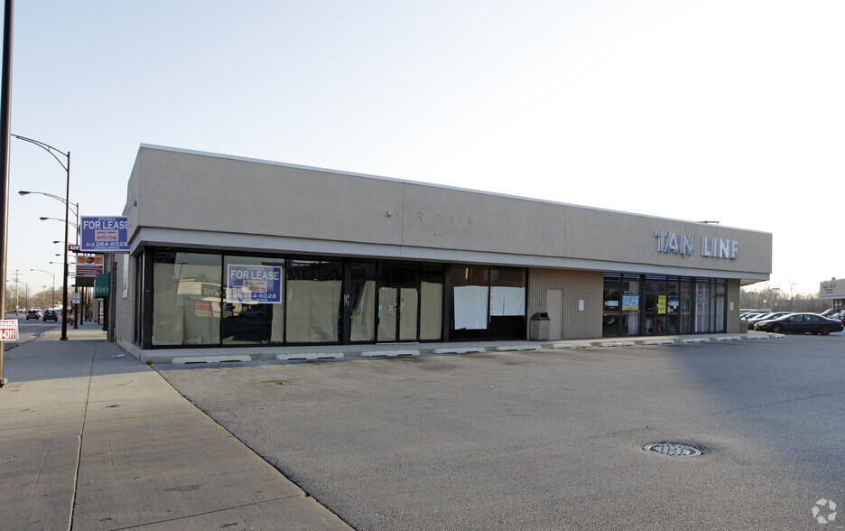 More Photos Of 6249-6257 N McCormick Rd, Chicago Unknown For Lease