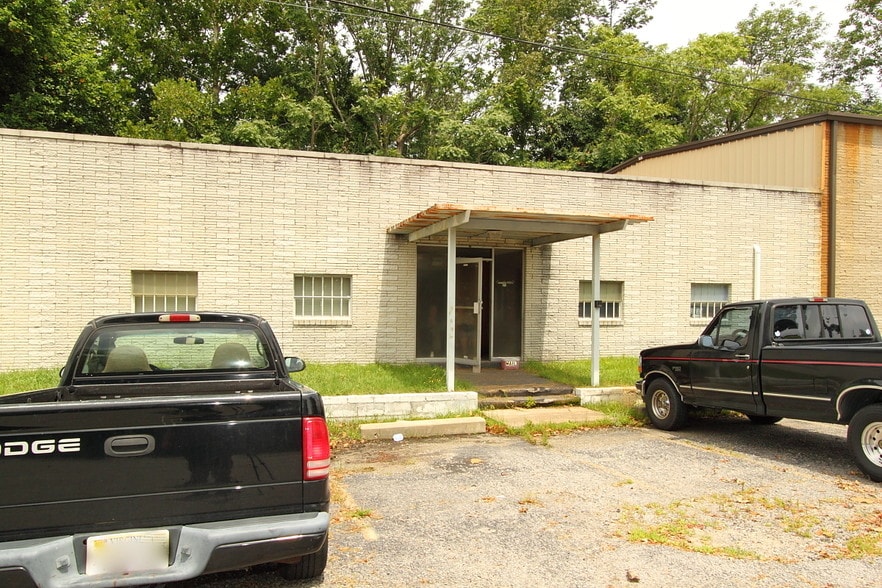More Photos Of 4030 Seaguard Ave, Portsmouth Warehouse For Lease